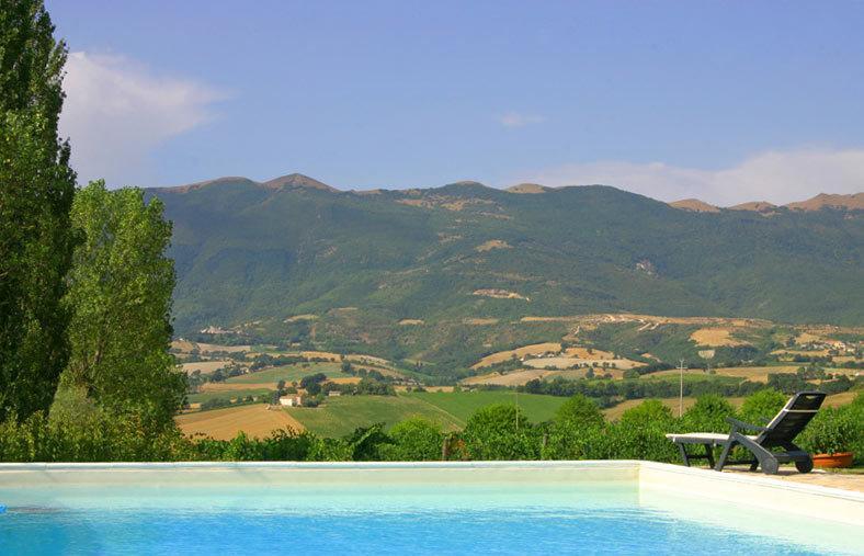 Villa Collepere Country House Matelica Buitenkant foto