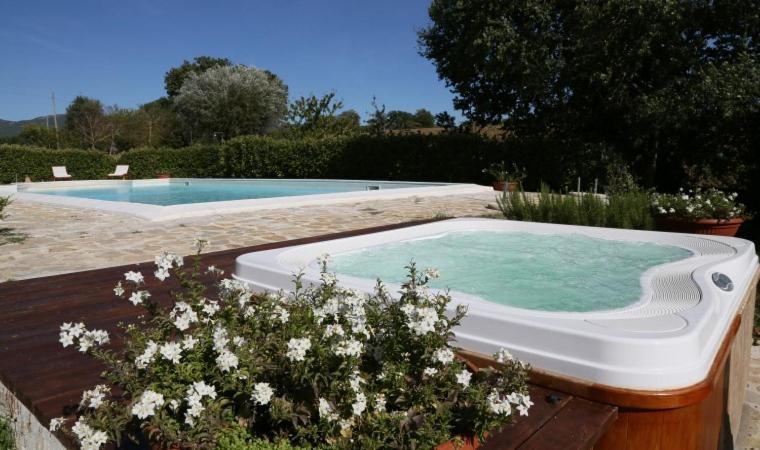 Villa Collepere Country House Matelica Buitenkant foto