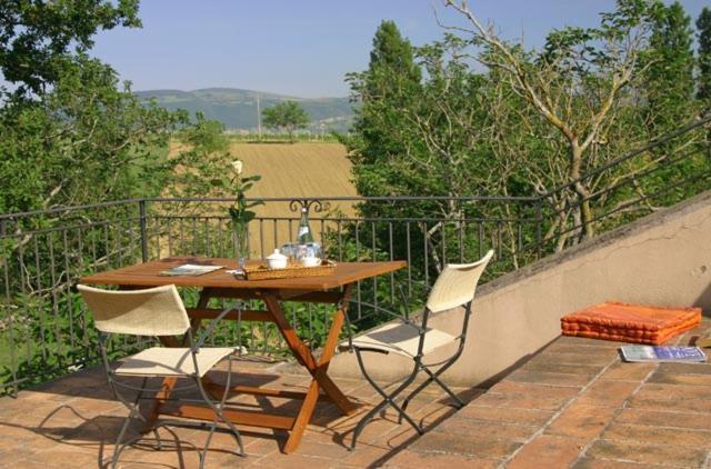 Villa Collepere Country House Matelica Buitenkant foto